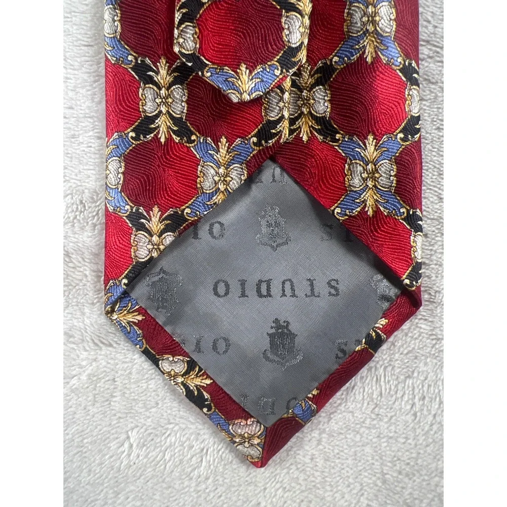 Robert Talbott Studio Parisian Mens Red Gold Blue Silk Medallion Necktie Tie